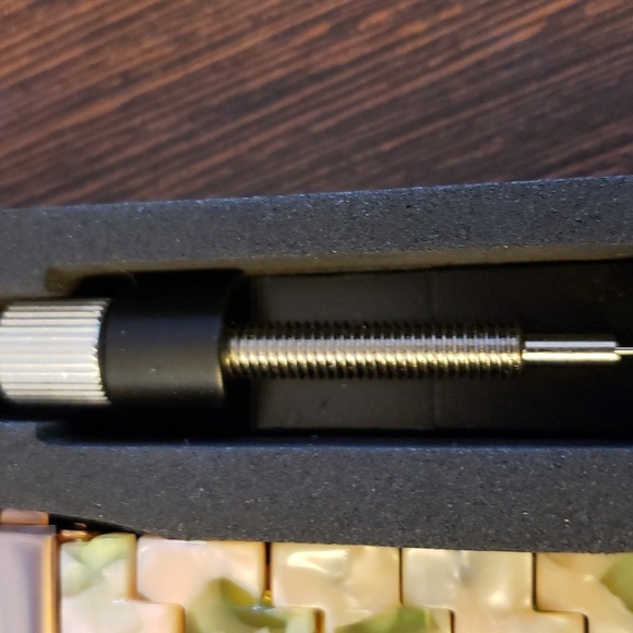 NewWays Faux Mother of Pearl Camo Link Bracelet Rose Gold & Rhinestone Case - Picture 7 of 8